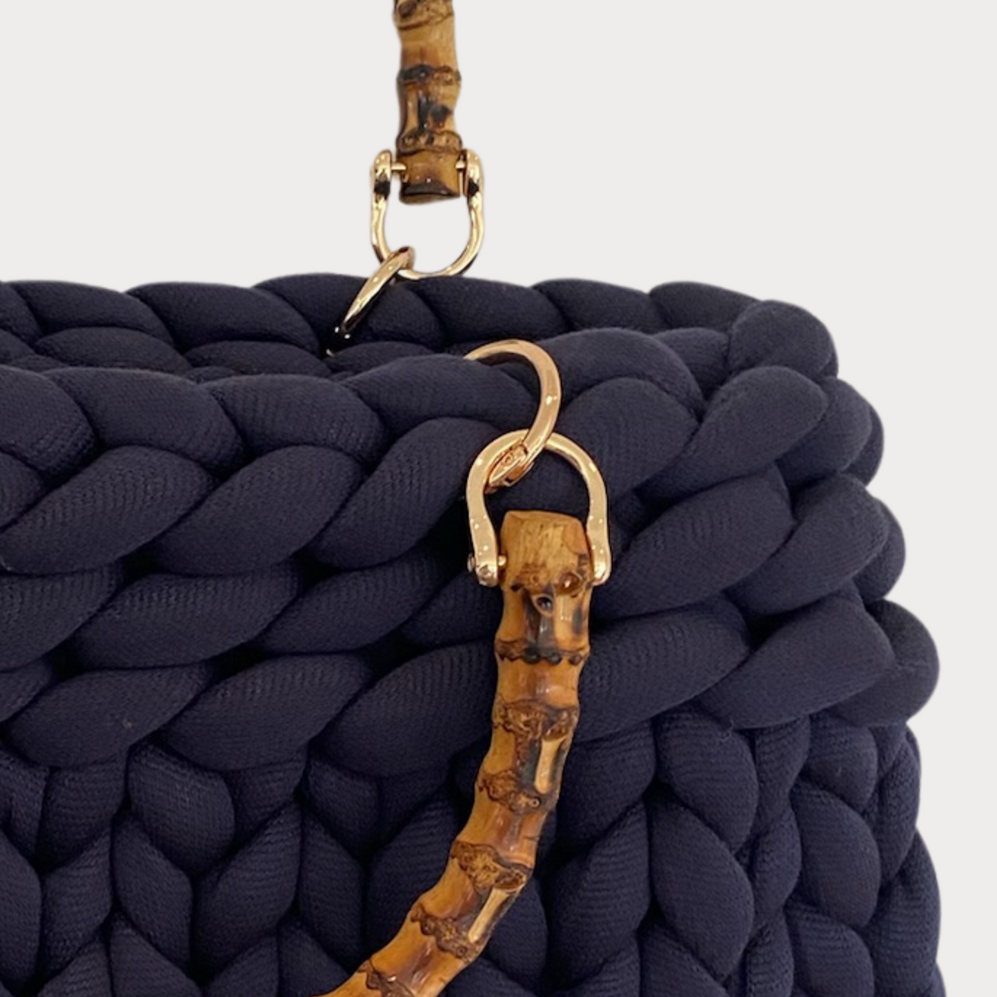 Pillowbag aus Premium Cotton in der Farbe Marine mit Bambusgriffen