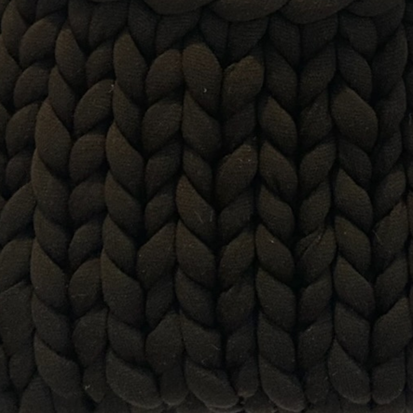 Pillow Bag aus Premium Cotton in der Farbe Schwarz mit schwarzem Lederschultergurt