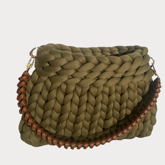 Die Traumtasche: Pillowbag aus Premium Cotton in der Farbe Olivgrün